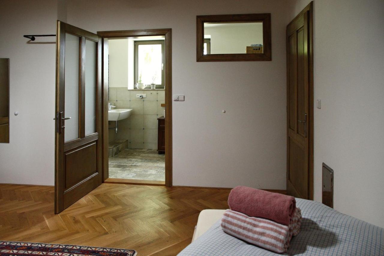 Ubytovani Na Statku Vedomice Kültér fotó